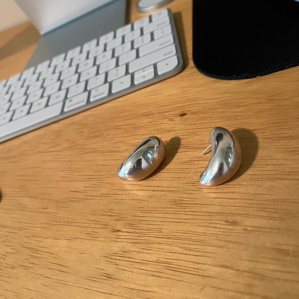 Mejuri sterling silver large dome earrings